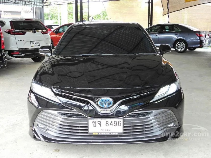 Toyota Camry 2.5 (ปี 18-24) Hybrid Premium Sedan 2019