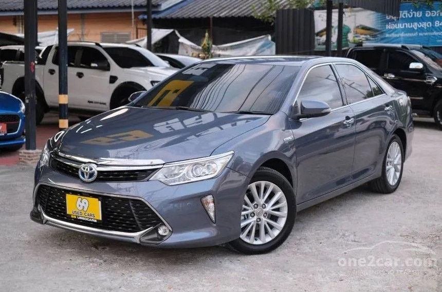 Toyota Camry 2.5 (ปี 12-18) Hybrid Sedan 2016