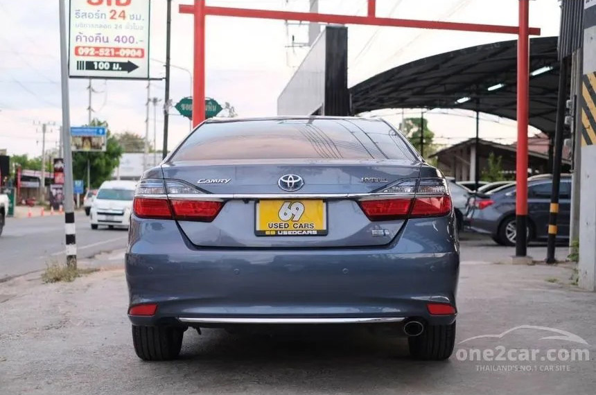 Toyota Camry 2.5 (ปี 12-18) Hybrid Sedan 2016