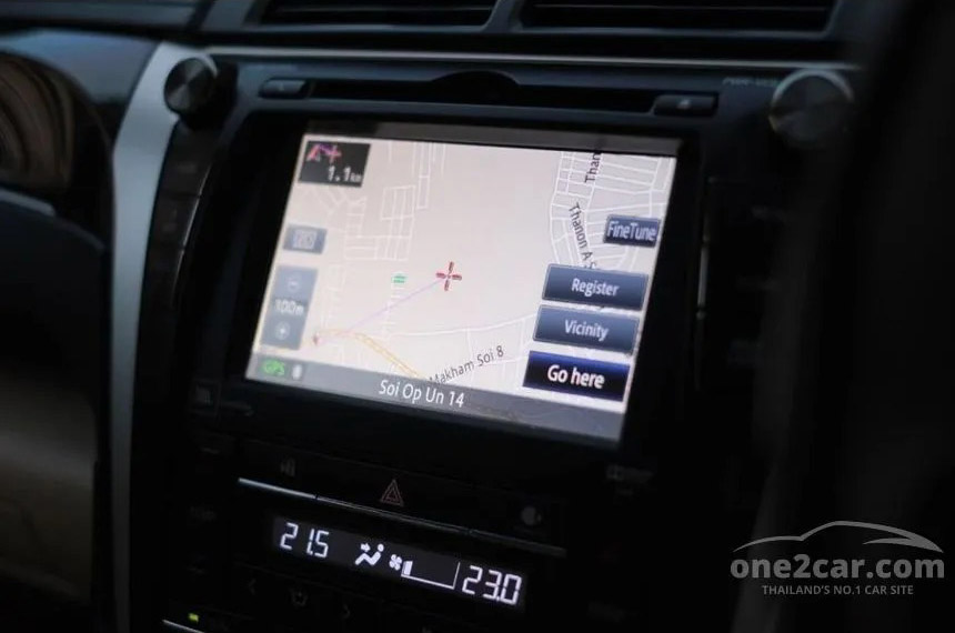 Toyota Camry 2.5 (ปี 12-18) Hybrid Sedan 2016